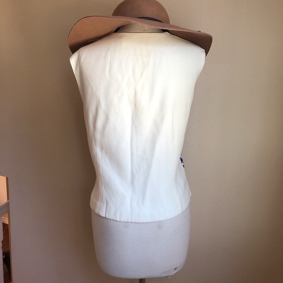 Stephanie Cueller Embroidered Vest - Picture 2 of 5